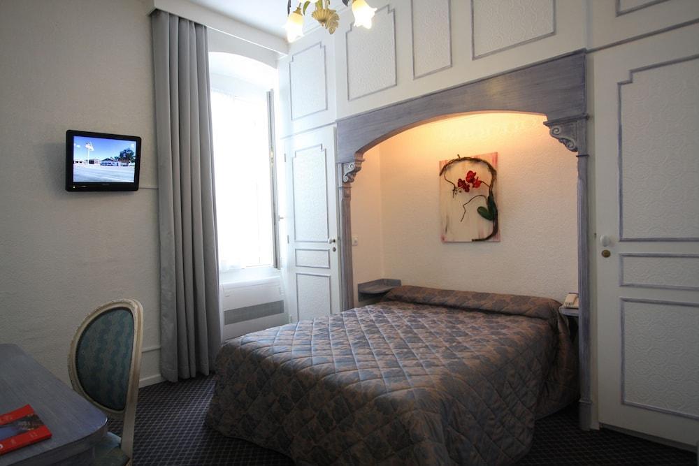 Le Magnolia Hotel Calvi  Exterior photo