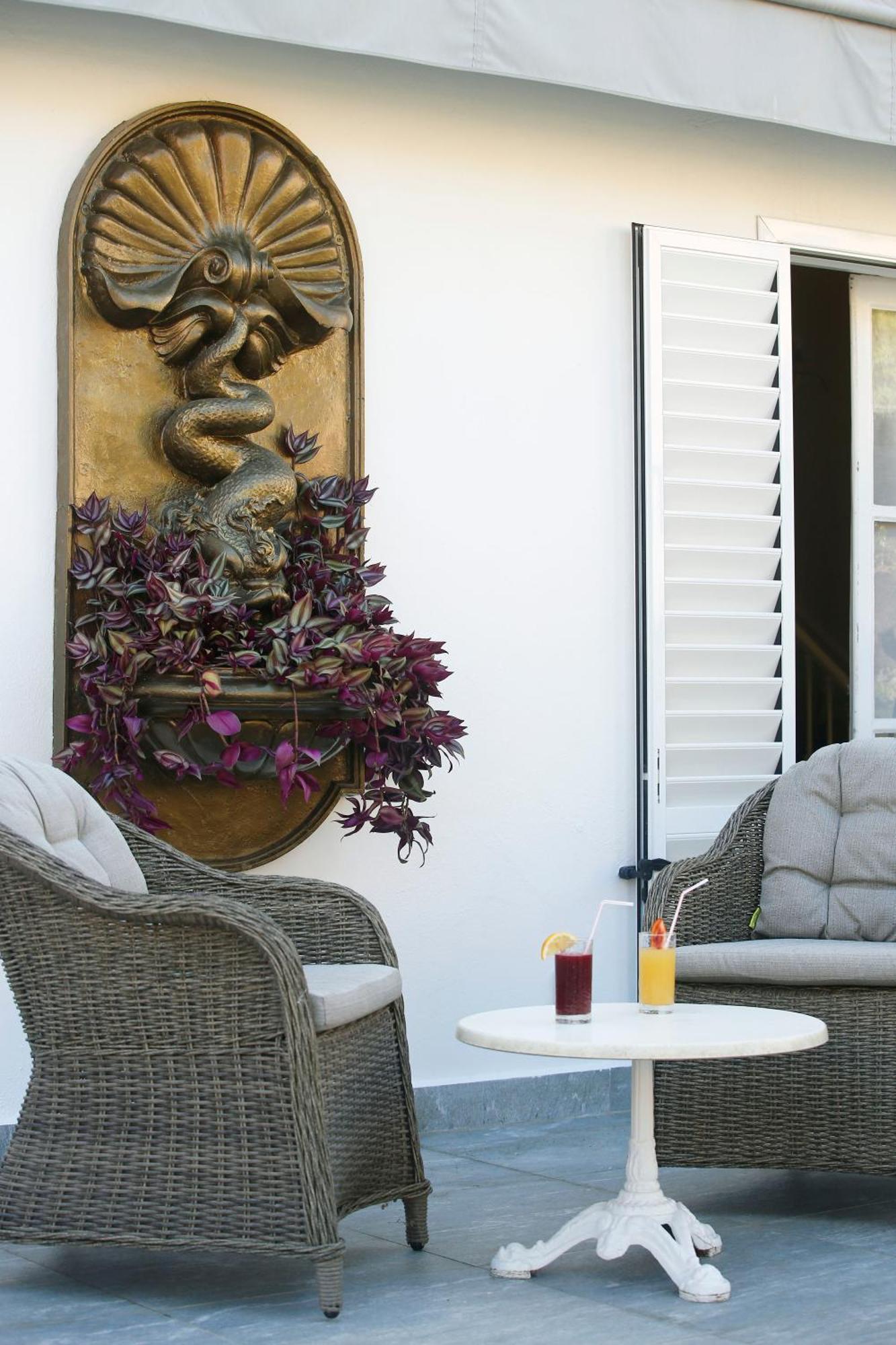 Le Magnolia Hotel Calvi  Exterior photo
