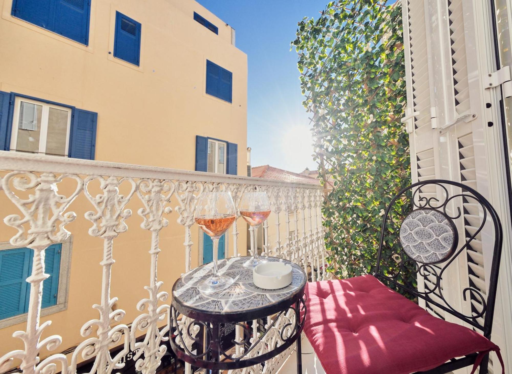 Le Magnolia Hotel Calvi  Exterior photo