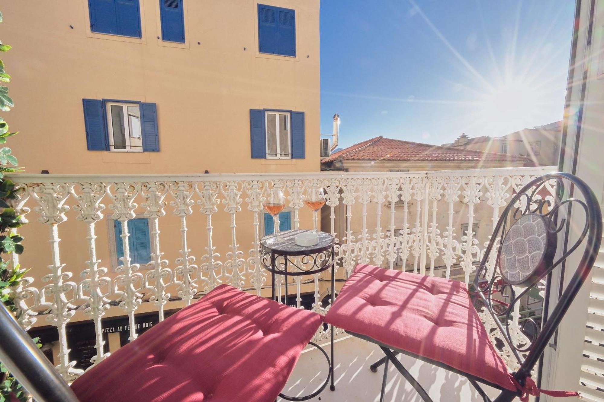 Le Magnolia Hotel Calvi  Exterior photo