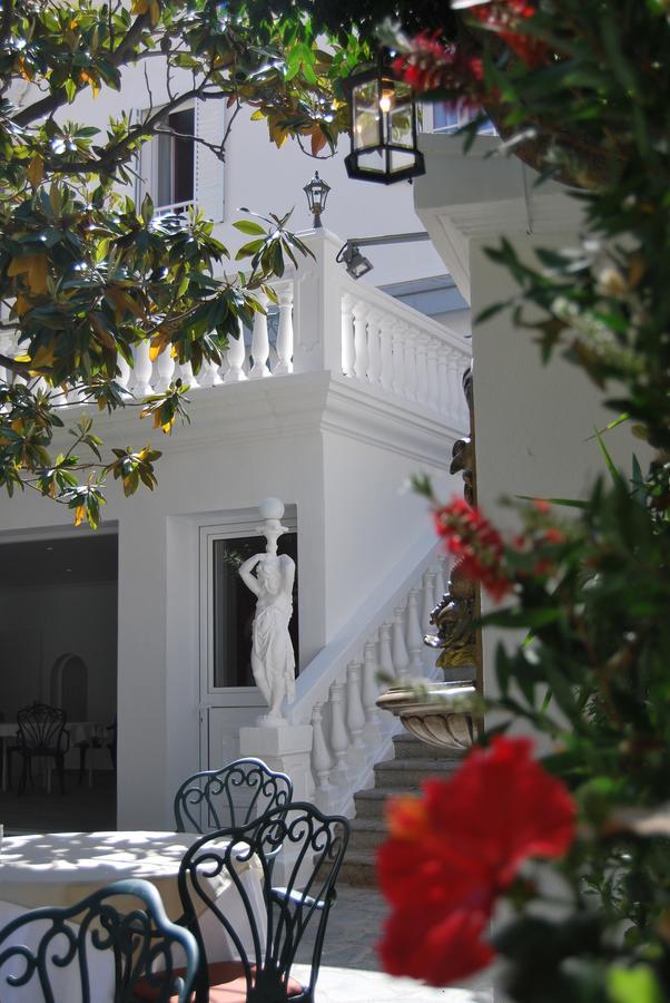 Le Magnolia Hotel Calvi  Exterior photo