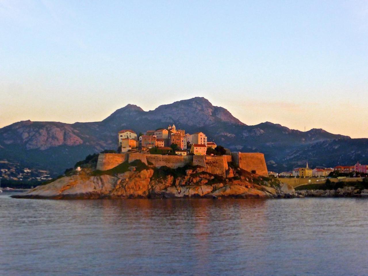 Le Magnolia Hotel Calvi  Exterior photo